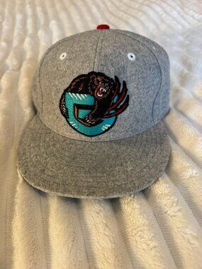 Mitchell & Ness Vancouver Grizzlies Fitted — Hardwood Classics — Wool — 7 1/4